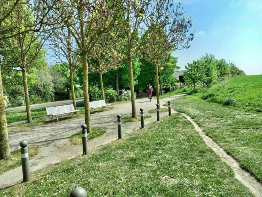 Le Domaine Reserve , Parking Et Ecrin De Verdure アミアン エクステリア 写真