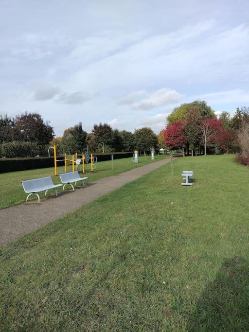 Le Domaine Reserve , Parking Et Ecrin De Verdure アミアン エクステリア 写真